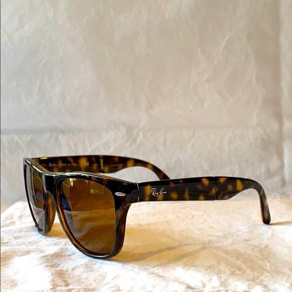 Ray-Ban Folding Wayfarer - Picture 3 of 11